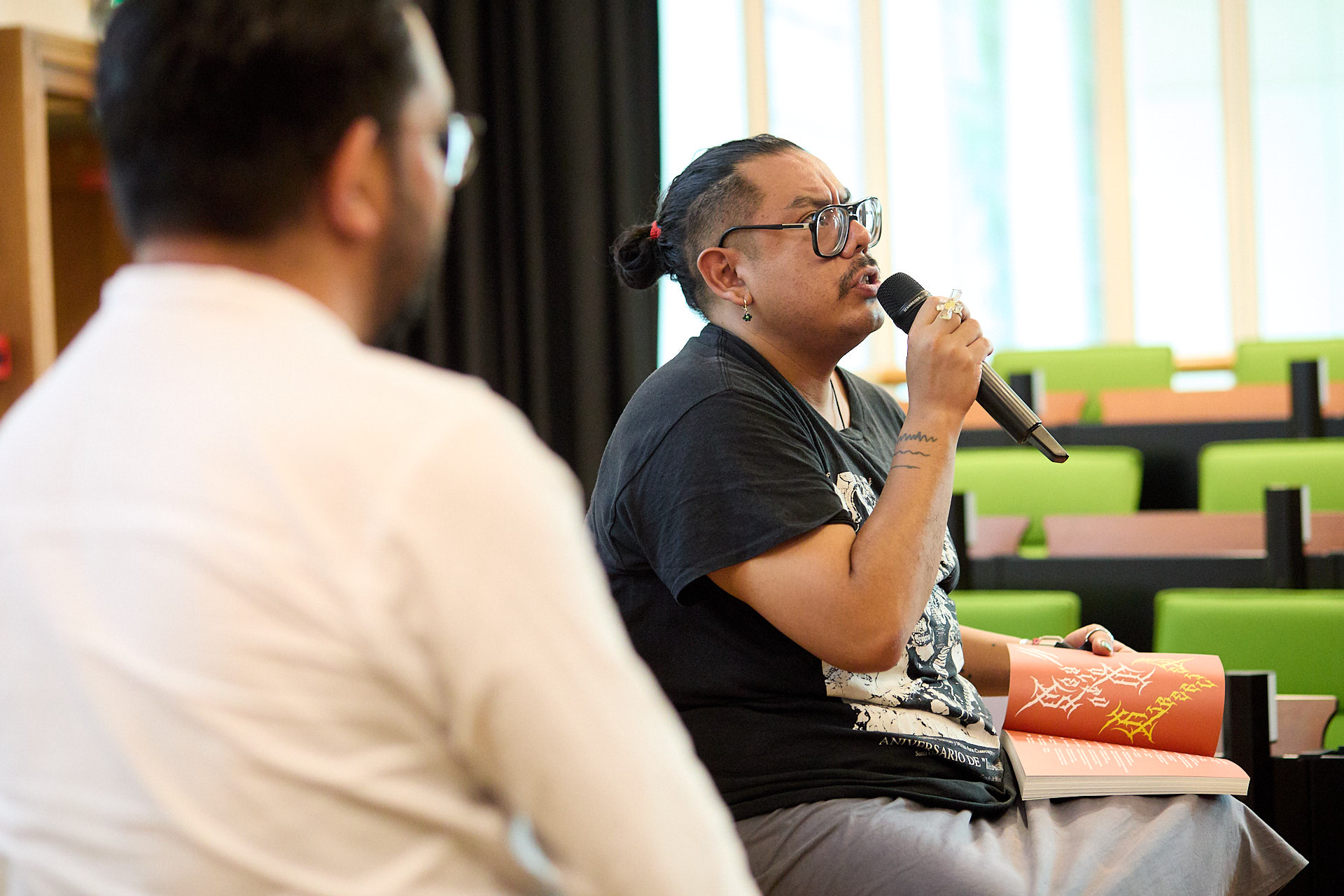 Vultures & Fireflies: Booklaunch met Q&A